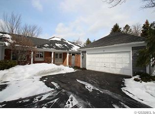 23 Tobey Brk, Pittsford, NY 14534