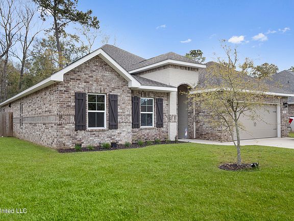 2nd image of 128 Spanish Cove Dr
