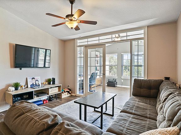 4th image of 13810 SUTTON PARK Drive #1333