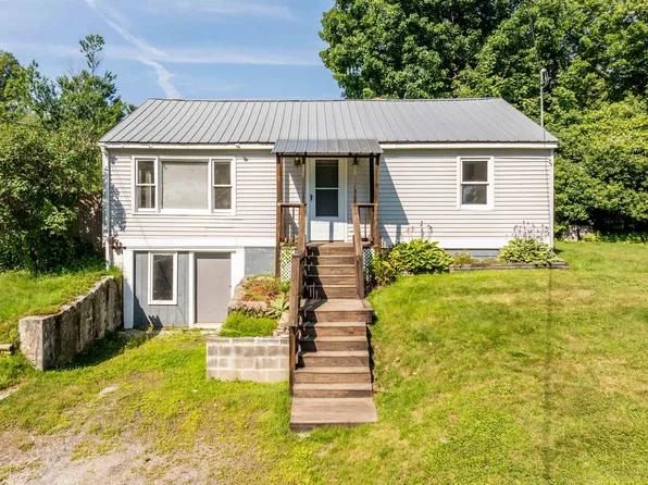 10 Swan Street, Newport, NH 03782
