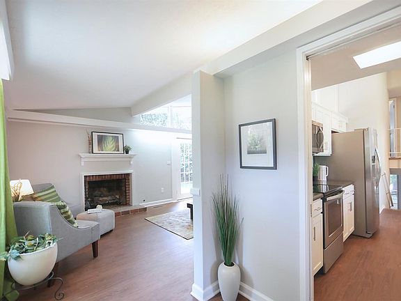 2nd image of 543 Elmwood Ave