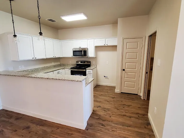 1222 N 7th St — Photo 12