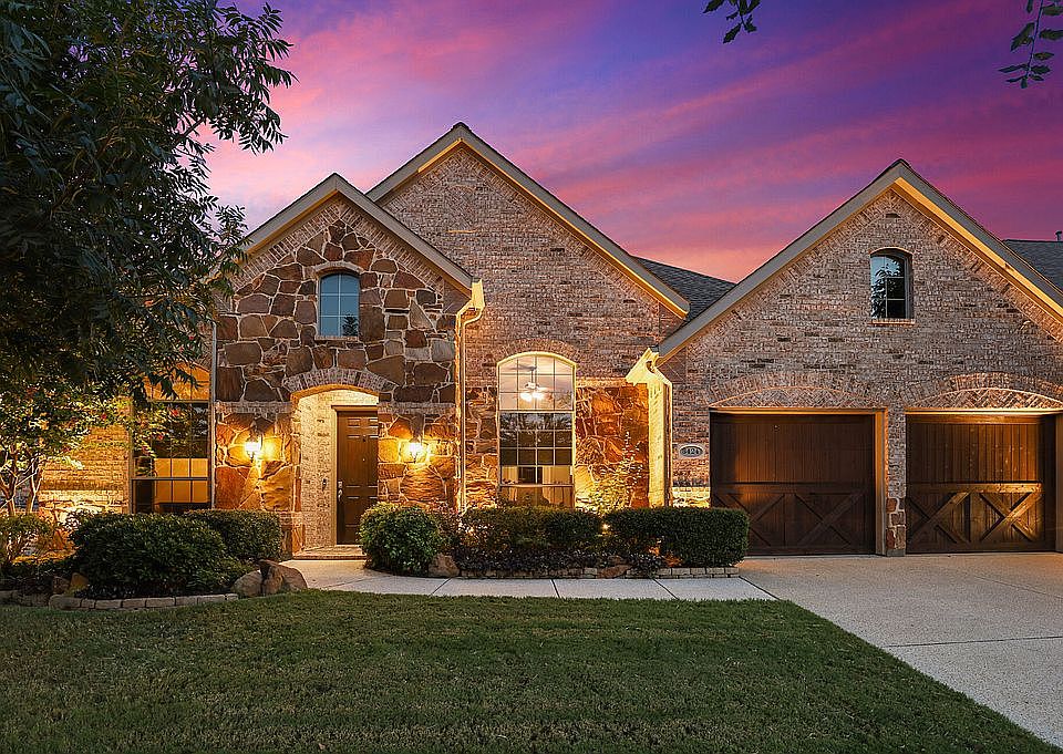 1st image of 8424 Jefferson Way