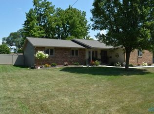 101 Antwerp Dr, Hicksville, OH 43526