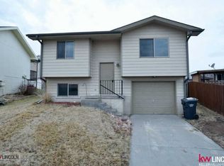 1943 SW 26th St, Lincoln, NE 68522