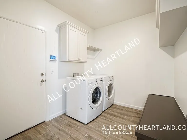 528 NW 175th St — Photo 10