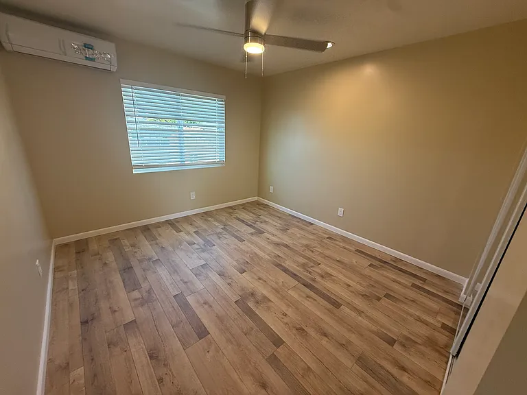 4860 Palm Ave — Photo 45