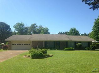 1403 Irvin Pkwy, Daingerfield, TX 75638