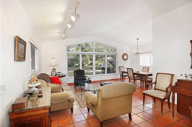 Fabulous Gables Location