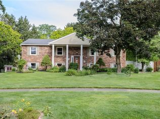 272 High Point Cir, Tallmadge, OH 44278