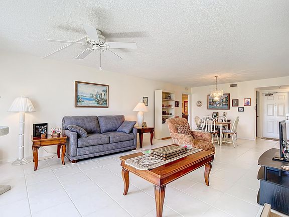 4th image of 5390 Woodland Lakes Drive #105