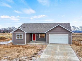 712 Eisenhower St, Baraboo, WI 53913