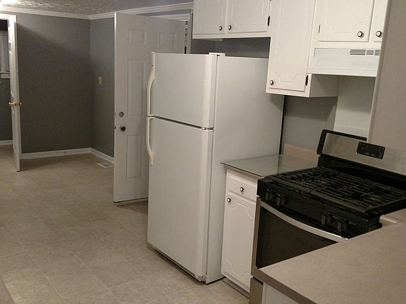 2nd image of 2919 Dawson St