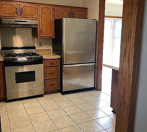 5th image of 1818 124th Ln NE