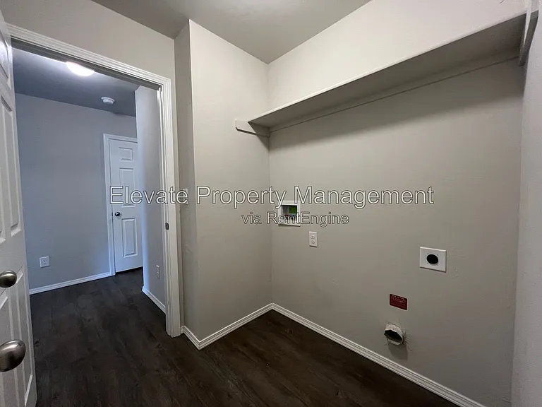 1357 Dustin Dr — Photo 20