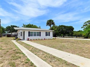604 3rd Pl SW, Vero Beach, FL 32962