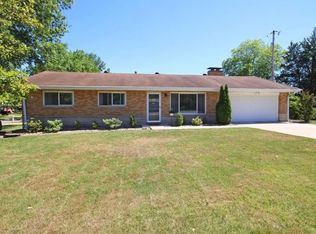 9952 E Watson Rd, Saint Louis, MO 63126