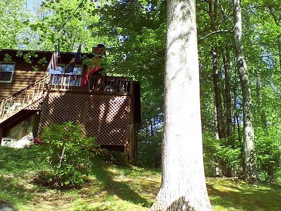 3rd image of 90 Tara Nova Dr