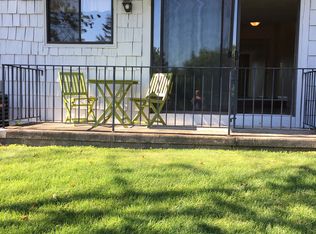 10-2 High Gate Trl, Fairport, NY 14450