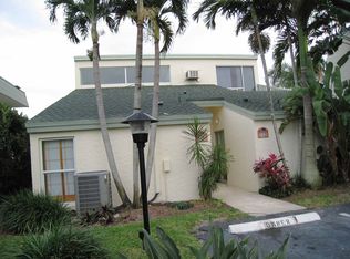 132 Wettaw Ln APT 112, North Palm Beach, FL 33408