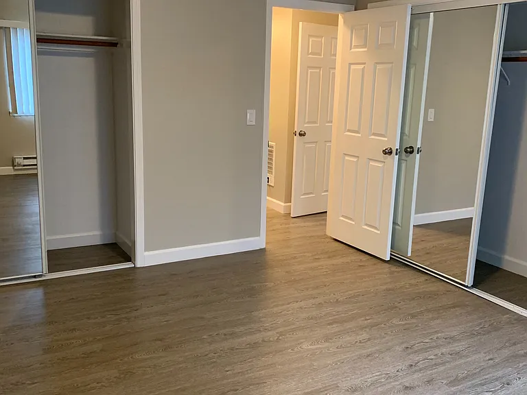 70 Lodato Ave — Photo 5