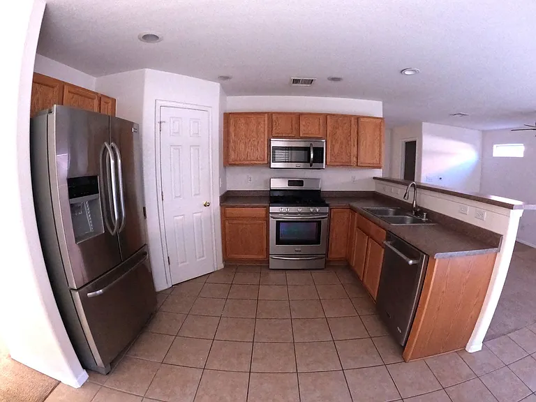 2848 Ancho Ave — Photo 9