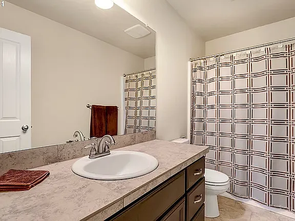 13593 SE Genoa Dr — Photo 16