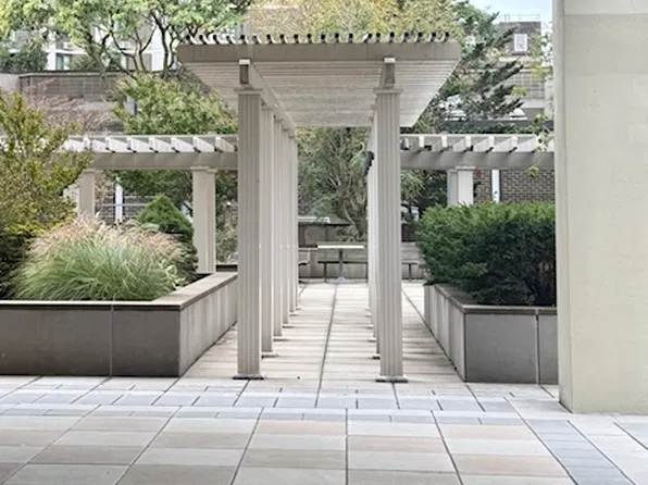75 Henry Street image 1 of 1