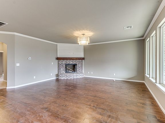 5th image of 808 Bobcat Dr