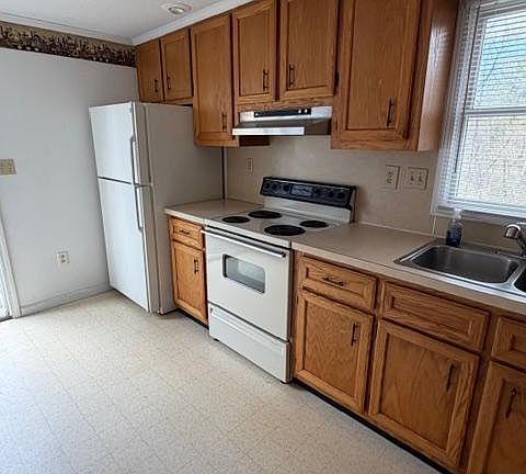 3rd image of 9012 Rabbit Rd N