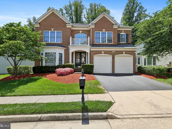 13677 Sweet Woodruff Ln, Centreville, VA 20120
