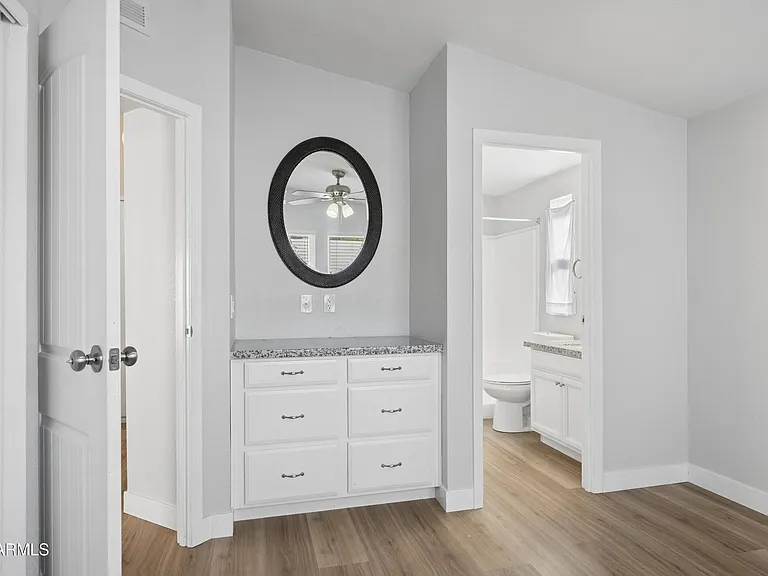 1864 E Augusta Ave — Photo 14