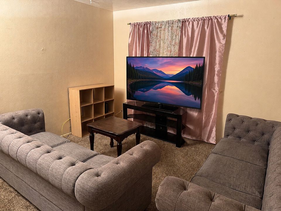 1st image of 5448 Edmonton Ave #1