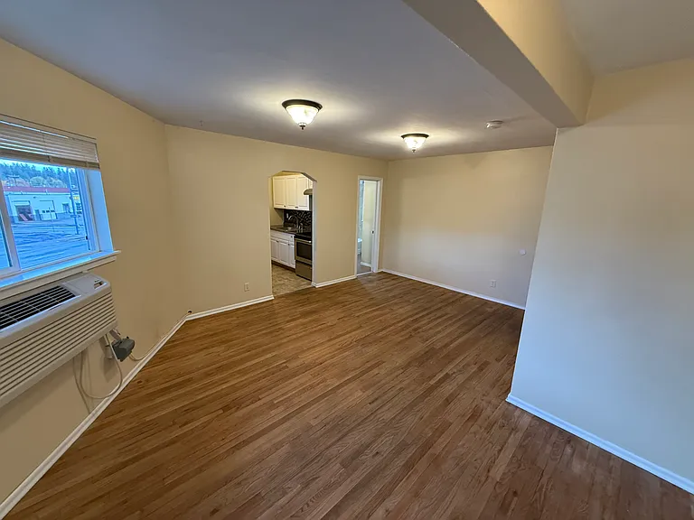 2618 W Fairview Ave #3 — Photo 9