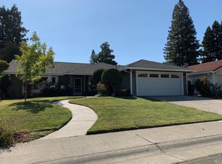 14 Blue Water Cir, Sacramento, CA 95831