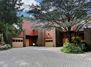 38 Hidden Ledge Rd #24, Englewood, NJ 07631