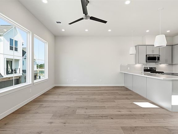 5th image of 3903 Willowbend Point Dr