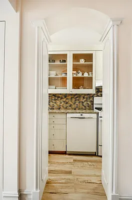 Sold by Bank Neary | media 5