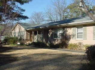 6035 Glenridge Dr, Sandy Springs, GA 30328