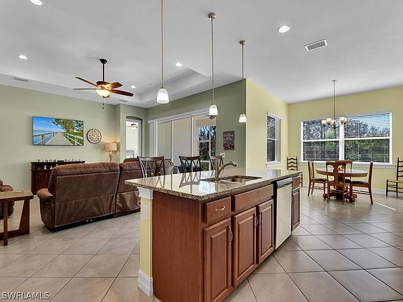 5th image of 3105 Amadora Cir
