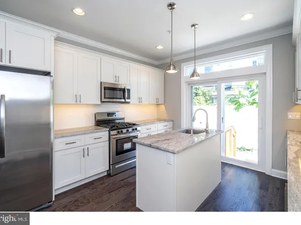 627 Cantrell St, Philadelphia, PA 19148