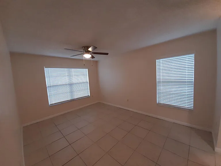 2910 Wainwright Ct — Photo 11