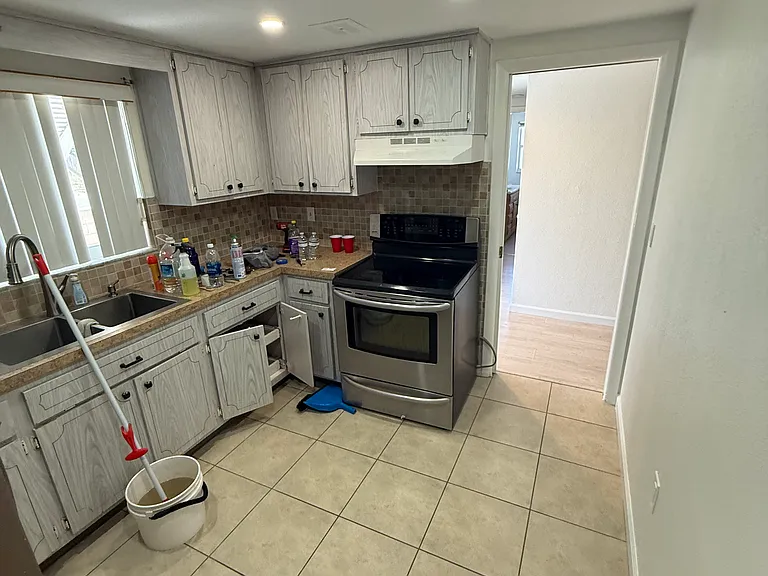 10118 Holly Dr — Photo 8
