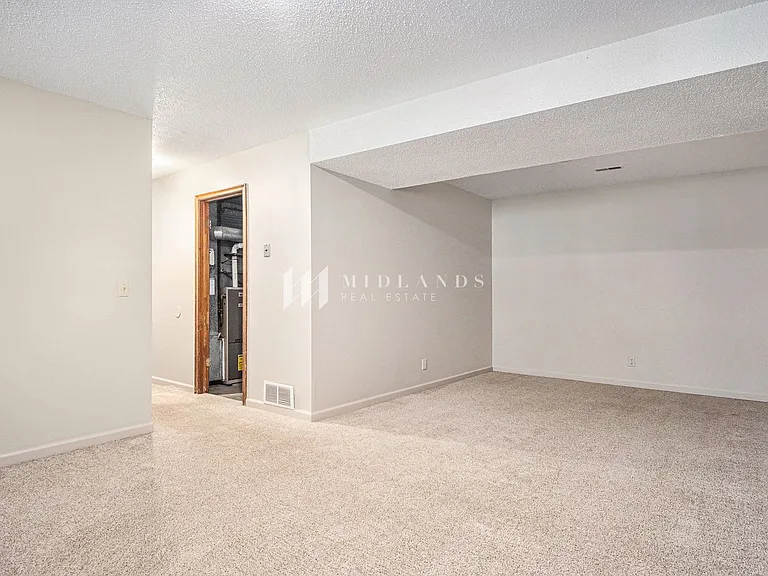 14706 Orchard Cir — Photo 11