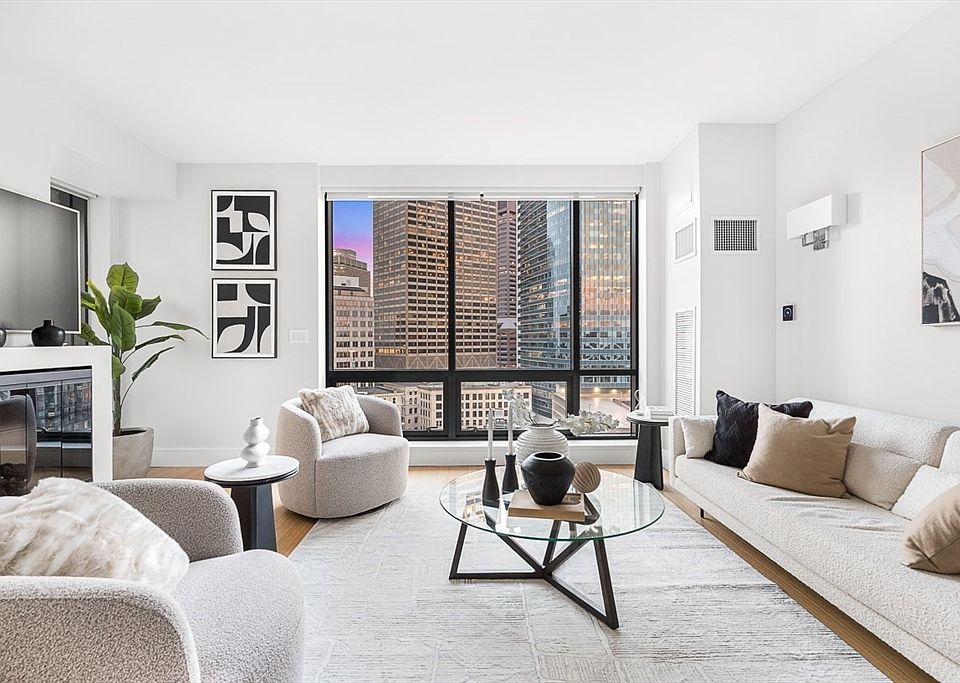 1st image of 45 Province St APT 1806