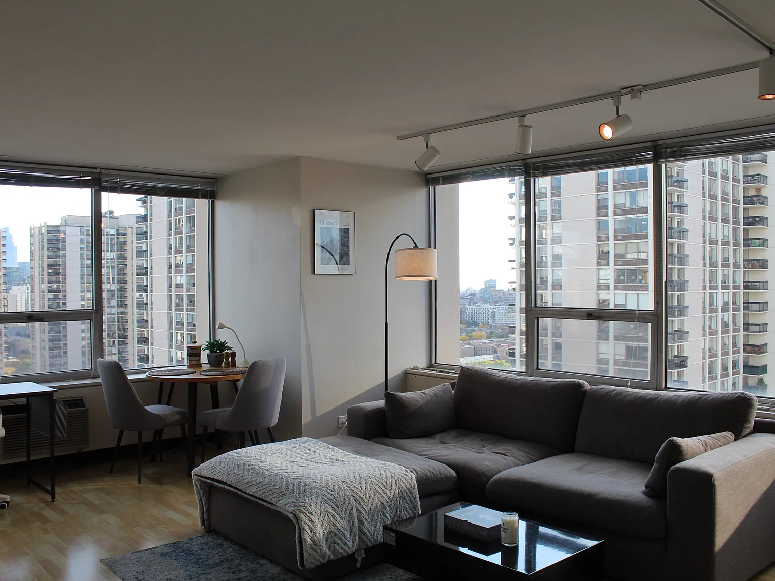 70 W Burton Pl — Photo 4