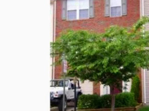 13662 Saint Johns Wood Pl, Herndon, VA 20171