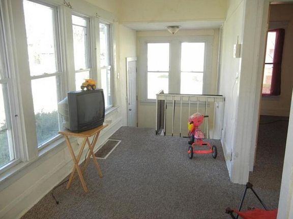 3rd image of 1819 Park Ave APT 1