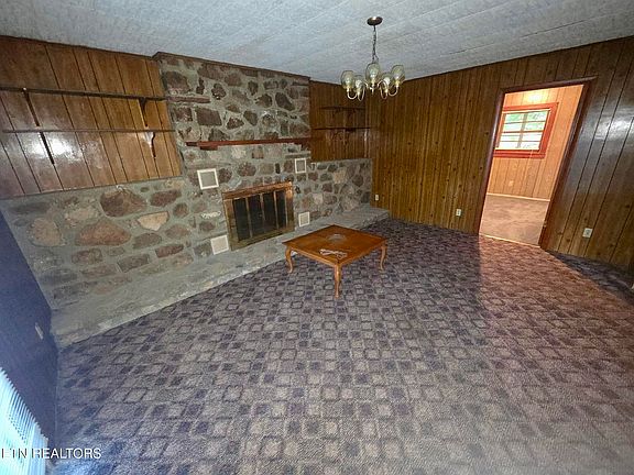 3rd image of 340 Faithful Rd