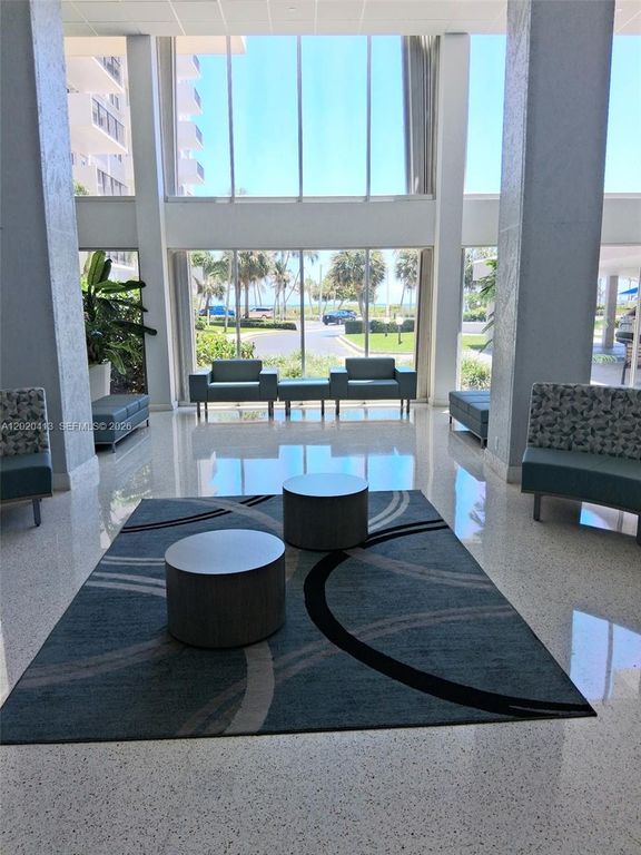 405 N Ocean Blvd APT 1815, photo 2